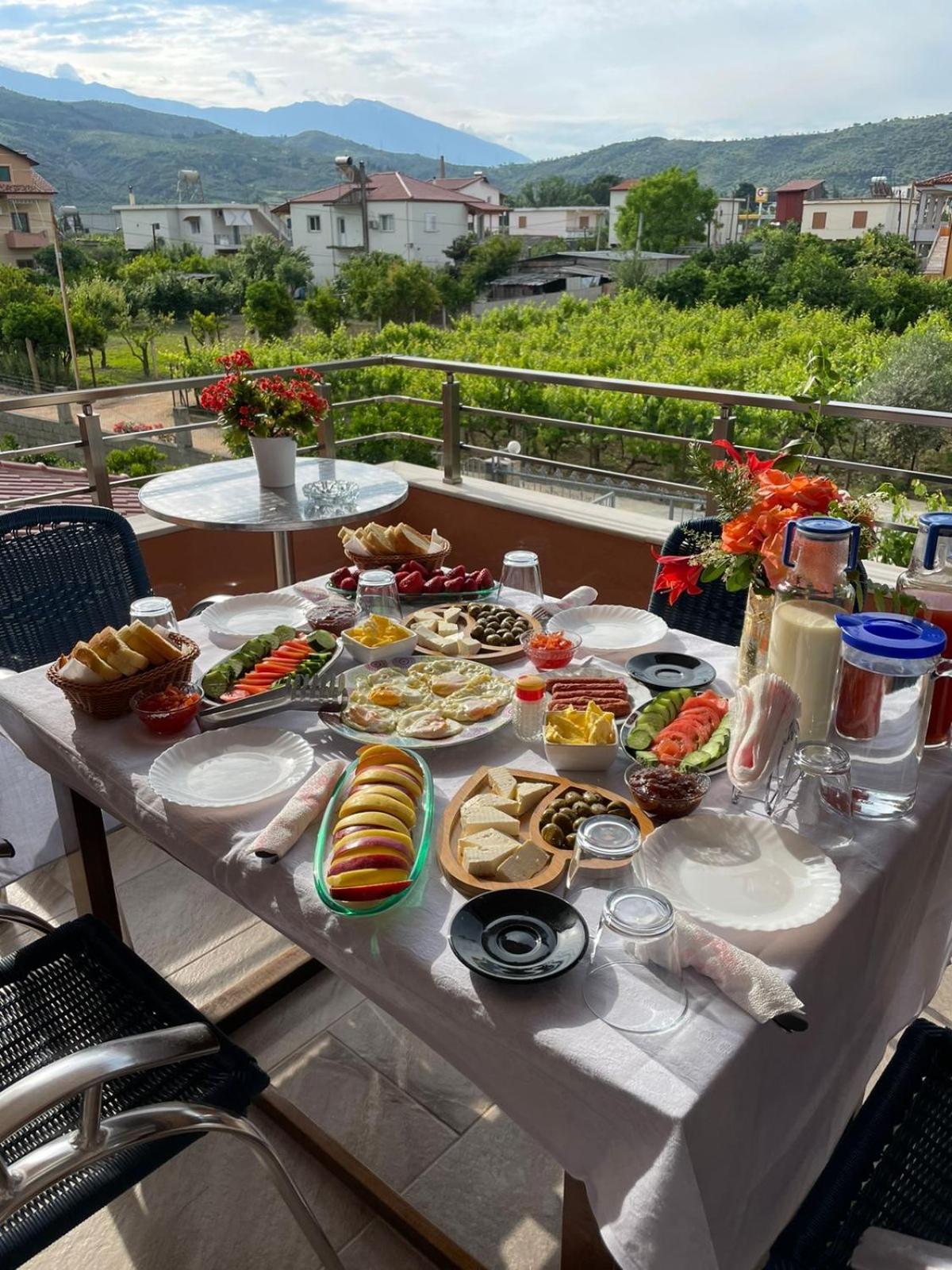 Harmony Villa Berat Exterior photo
